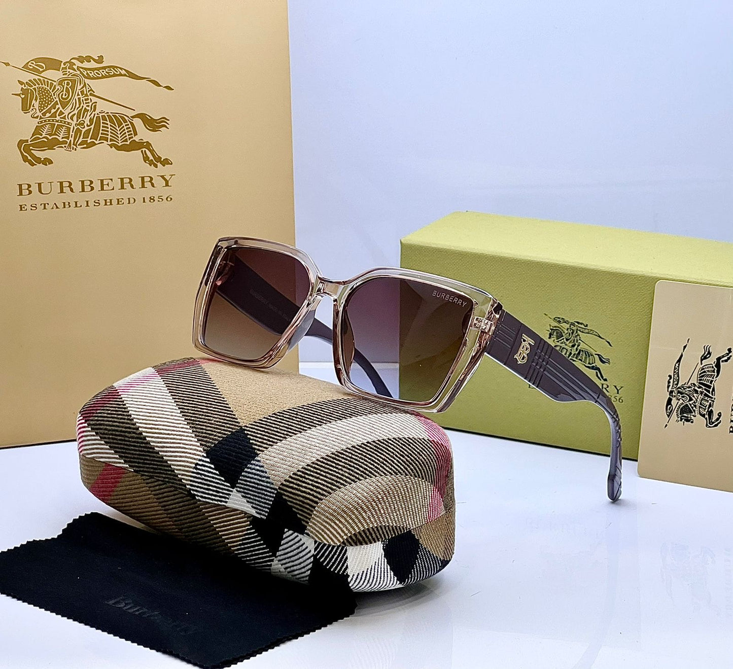 Burberry sunglasses with Brand Box