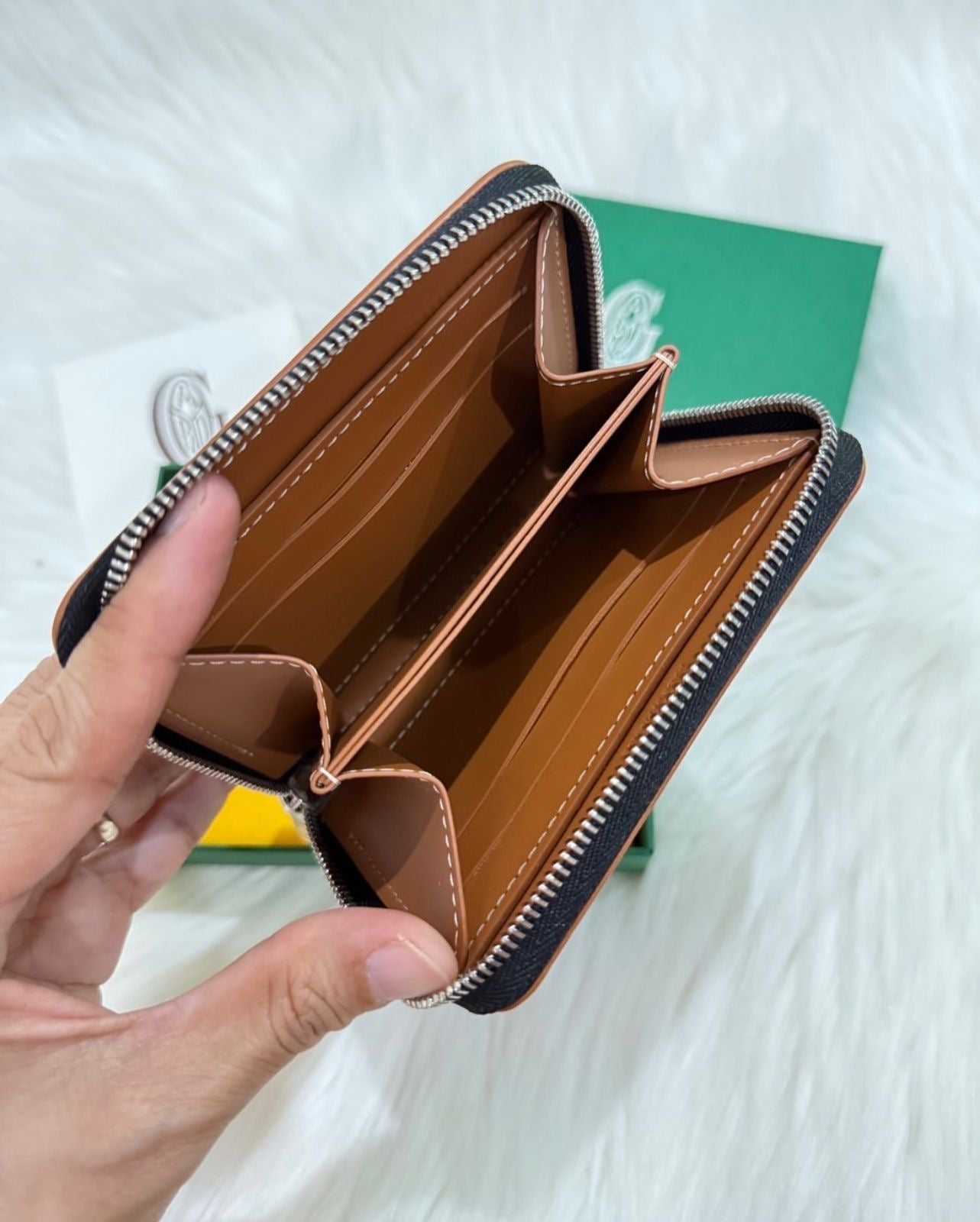 Goyard Cardholder with Brand Box