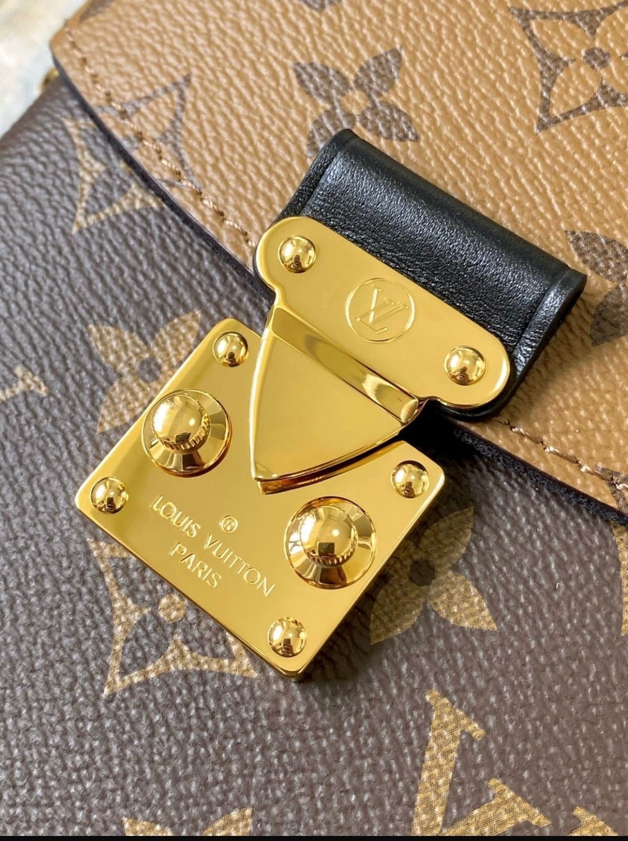 LV Box Bag