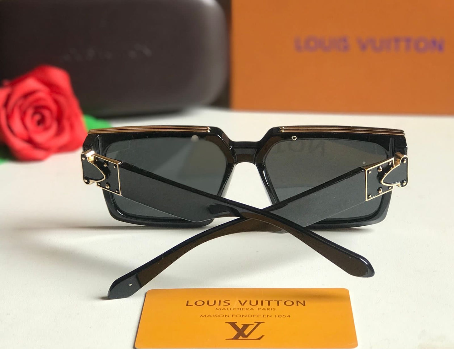 LV Sunglasses with Brand Box