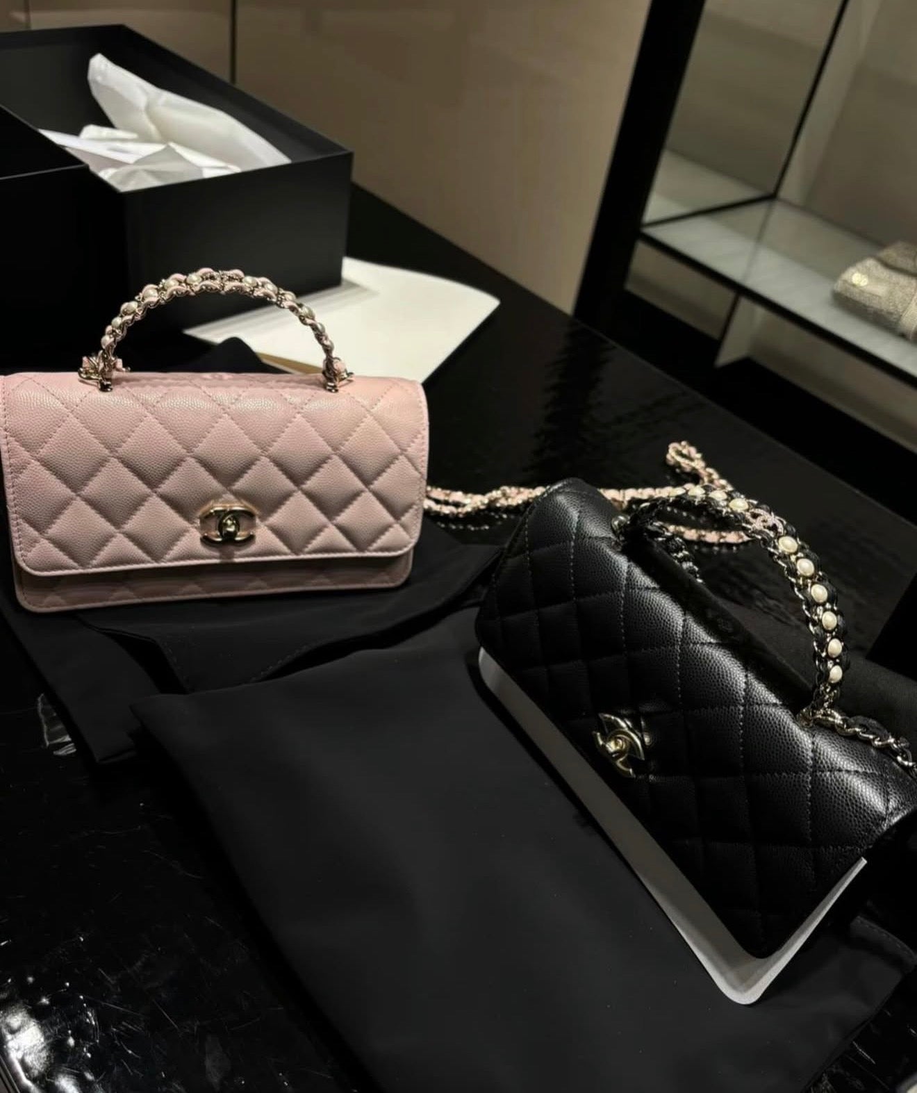 CHANEL Fit Flap with Brand Box - GenuineLeather- Pink
