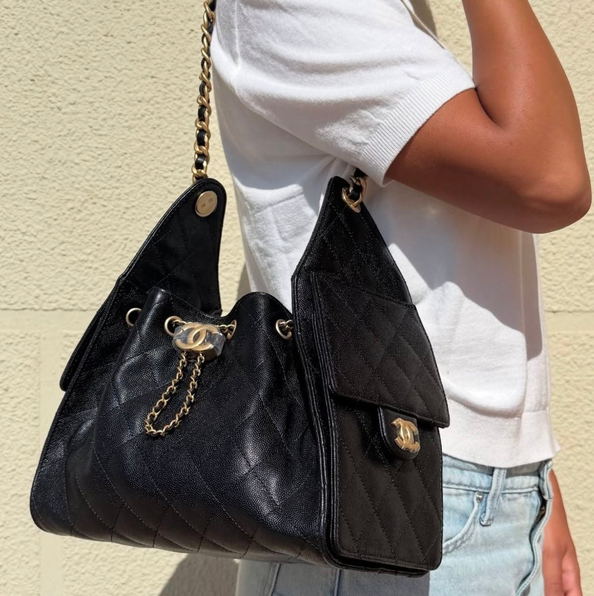 CHANEL 25 Hobo with Complete Packaging