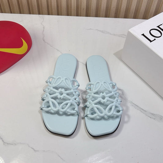 Loewe Petal Anagram Slide