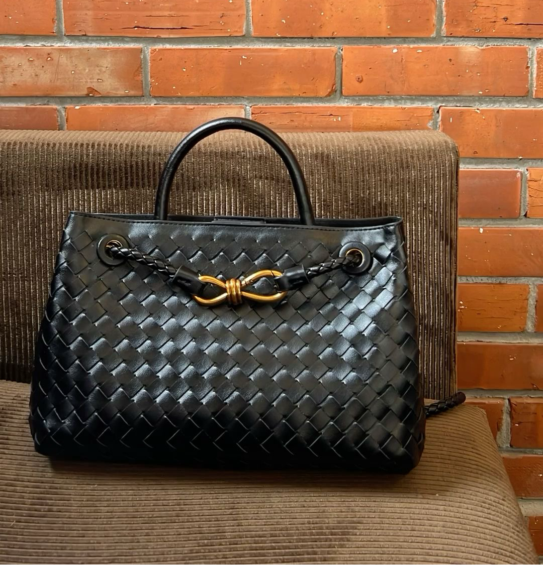 BOTTEGA VENETA BV Andioma Bag