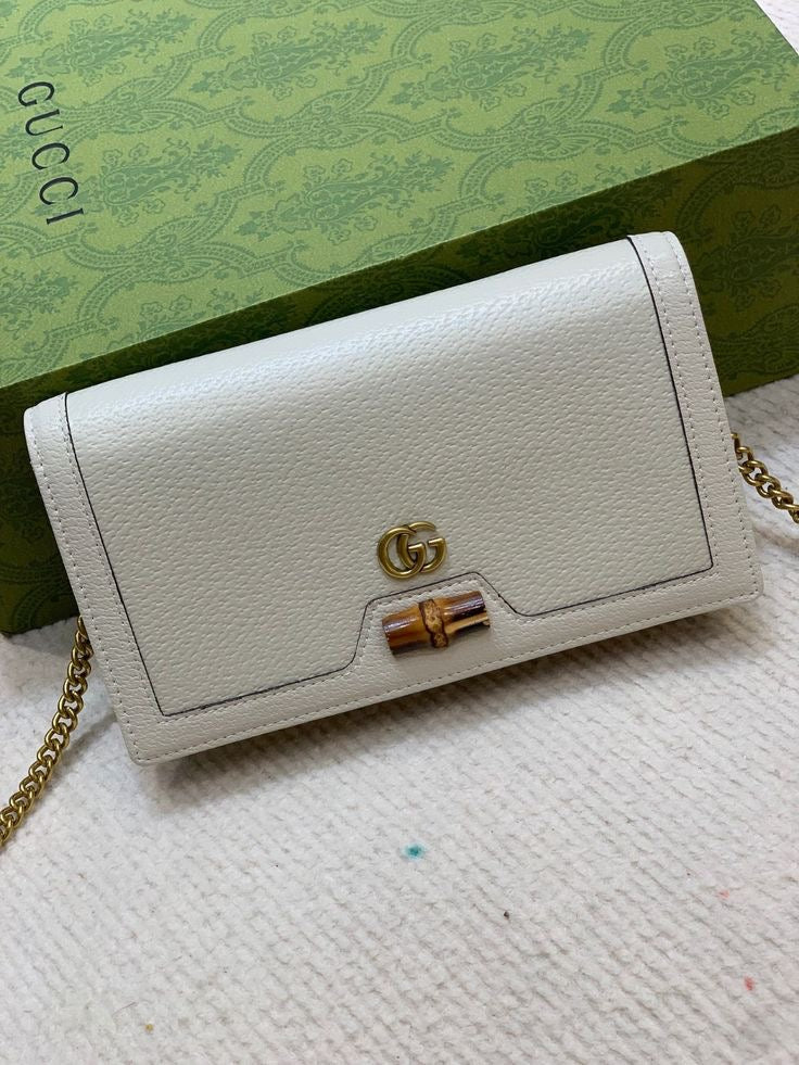GUCCI Diana with Brand Box