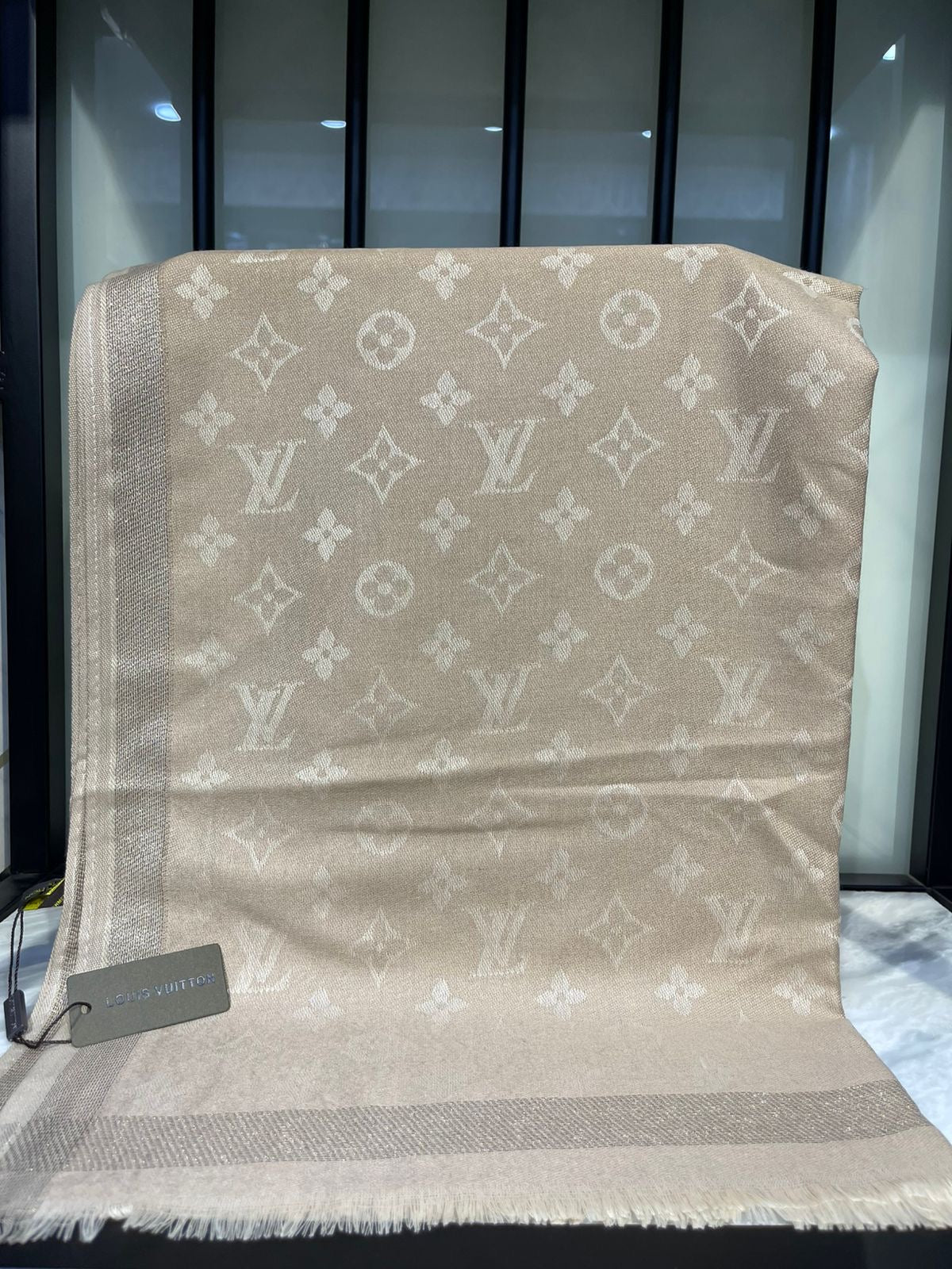 LV SCARF
