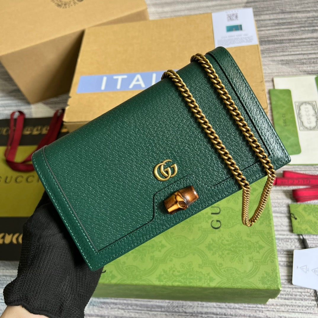 GUCCI Diana with Brand Box