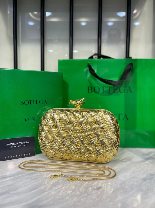 Bottega Veneta Knot Clutch with Brand Box and Dust Bag