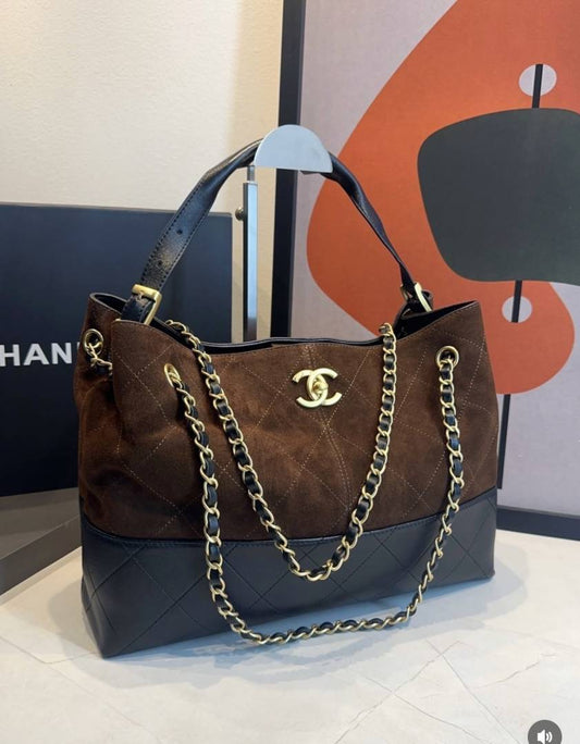 CHANEL 25 Small Tote